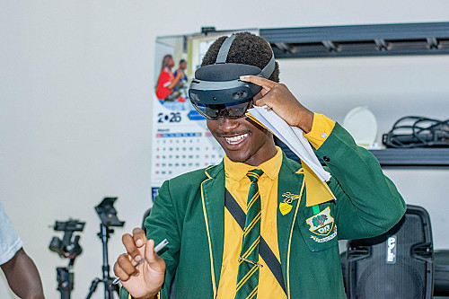 MUBAS enchants Kamuzu Academy learners