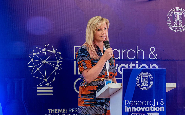 Dr. Becky Jones-Phillips delivers her keynote speech at the Research and Innovation week